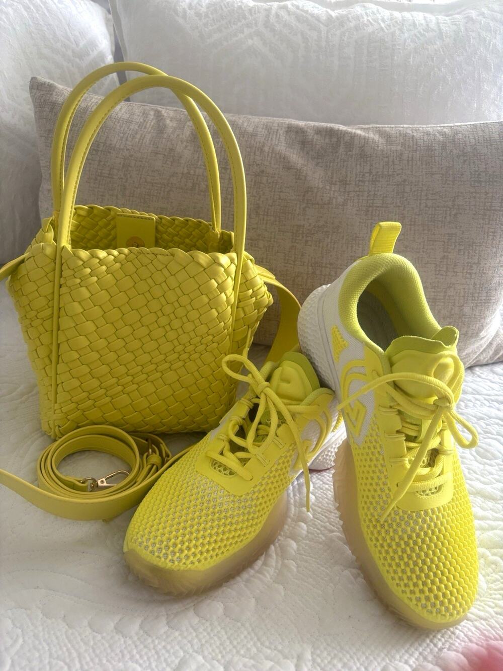 G/FORE QRT1 Yellow Golf Sneakers Size US 8 / Anthropologie Woven Yellow Bag Set